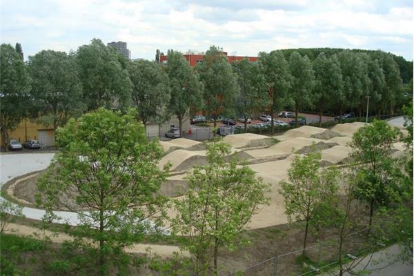 Aanleg BMX-piste - Sportinfrabouw NV